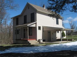 2009 Springtown Hill Rd, Hellertown, PA 18055