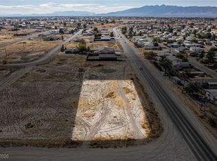 21 E Arizona St, Pahrump, NV 89048