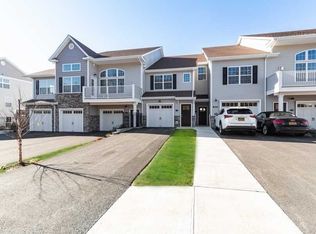 206 Sacandaga Loop, Wappingers Falls, NY 12590