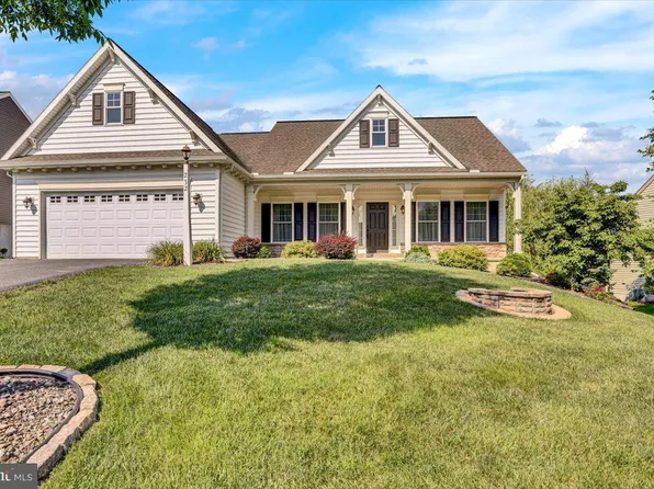 232 Copper Beech Ln, Womelsdorf, PA 19567