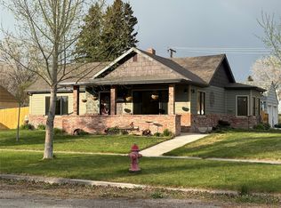 37 4th Ave SW, Choteau, MT 59422