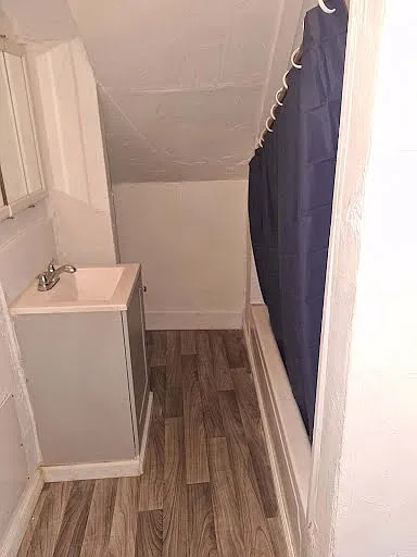 Studio, 650 sqft, $750 — Photo 3