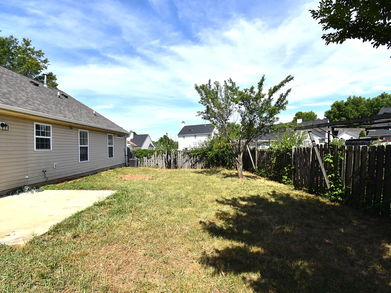 3 bed, 1312 sqft, $1,875 — Photo 3