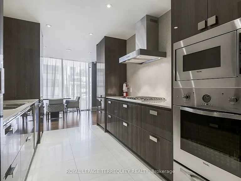 88 Davenport Rd #1704 — Photo 40