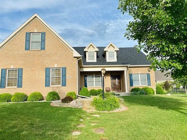 1602 Crabapple Ln photo 1