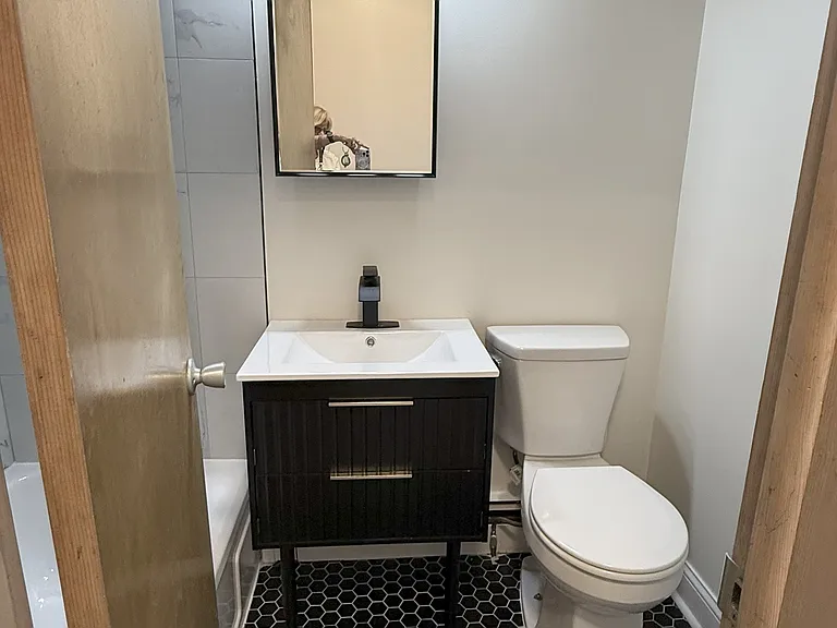 1340 Kenilworth Ave #302 — Photo 8