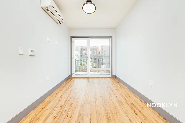 Rented by Nooklyn NYC LLC | media 50