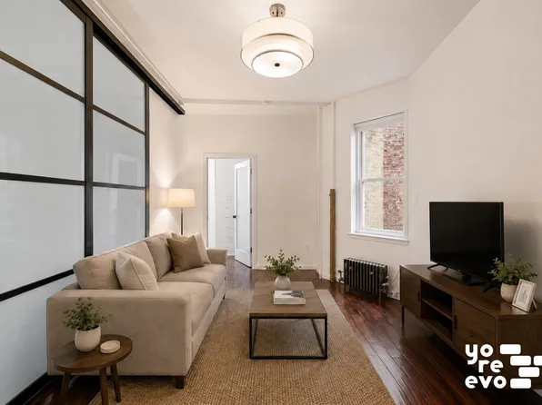 211 W 10th St APT 2B, New York, NY 10014