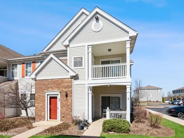 2305 Aurora Dr Unit 2, Hampshire, IL 60140