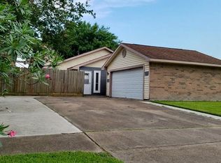 4334 Hialeah Dr, Pasadena, TX 77503