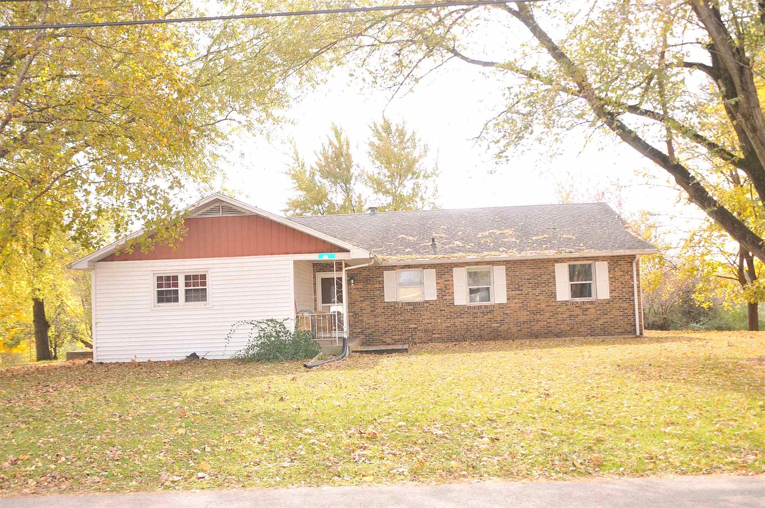 401 W Mill St photo 1