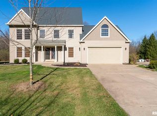 500 Tazewood Rd, Metamora, IL 61548