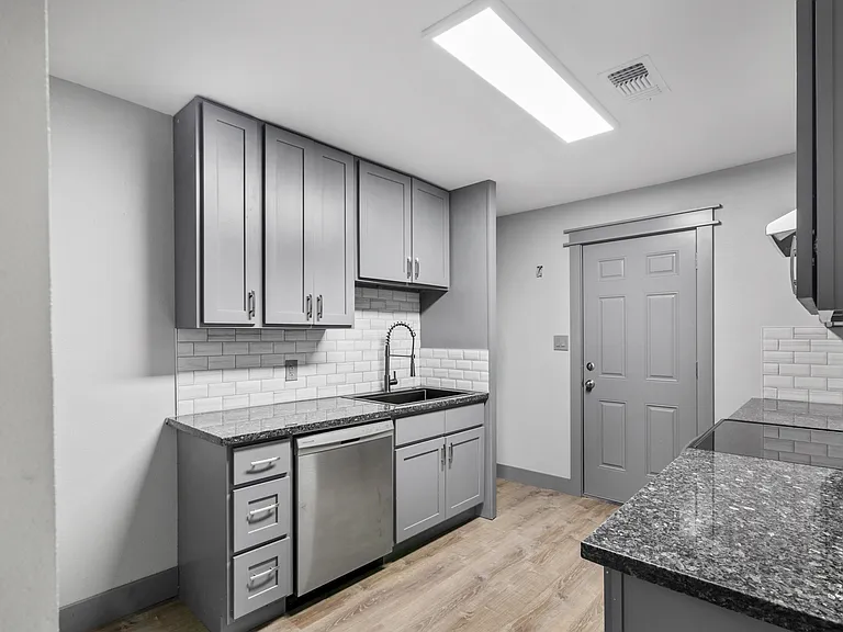 3102 Wildwood St #B — Photo 19