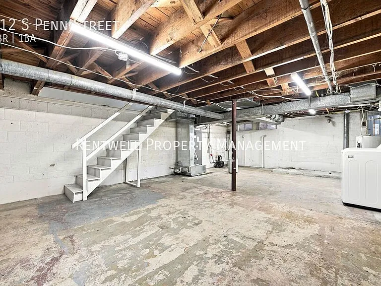 712 S Penn St — Photo 10