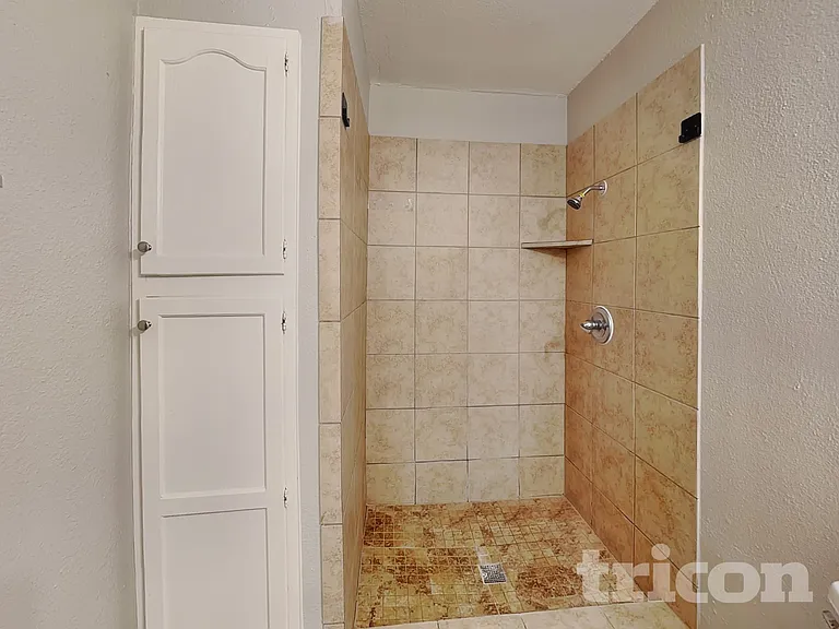 1210 Green Hill Dr — Photo 9