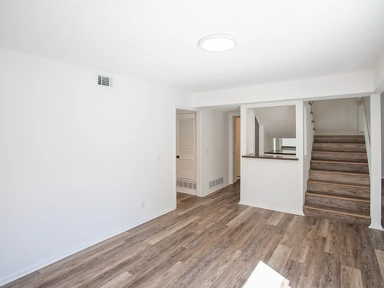 12825 Stillwood Dr — Photo 7