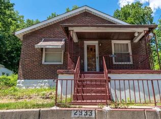 2933 N Hanley Rd, Saint Louis, MO 63121