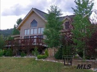2100 Bear Dr, Steamboat Springs, CO 80487
