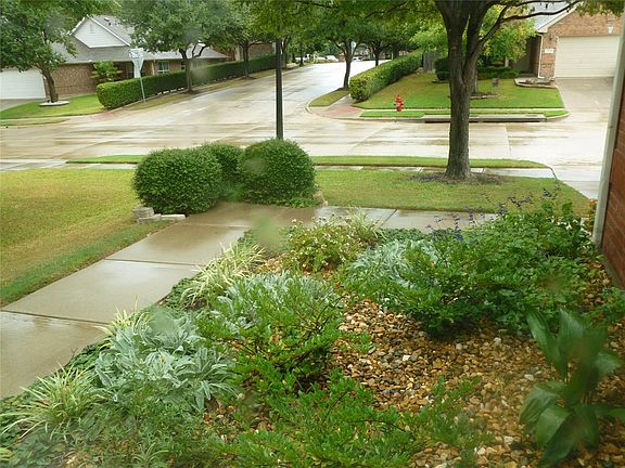 2nd image of 3305 Versante Dr