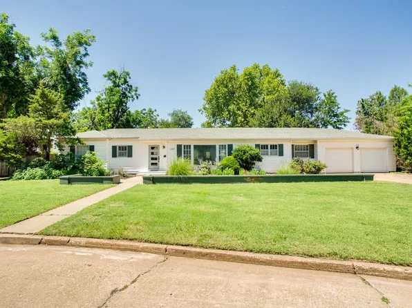 1207 Sunset Ave, Enid, OK 73703