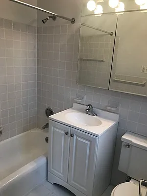 Rented by Carlyle Property Management | media 14