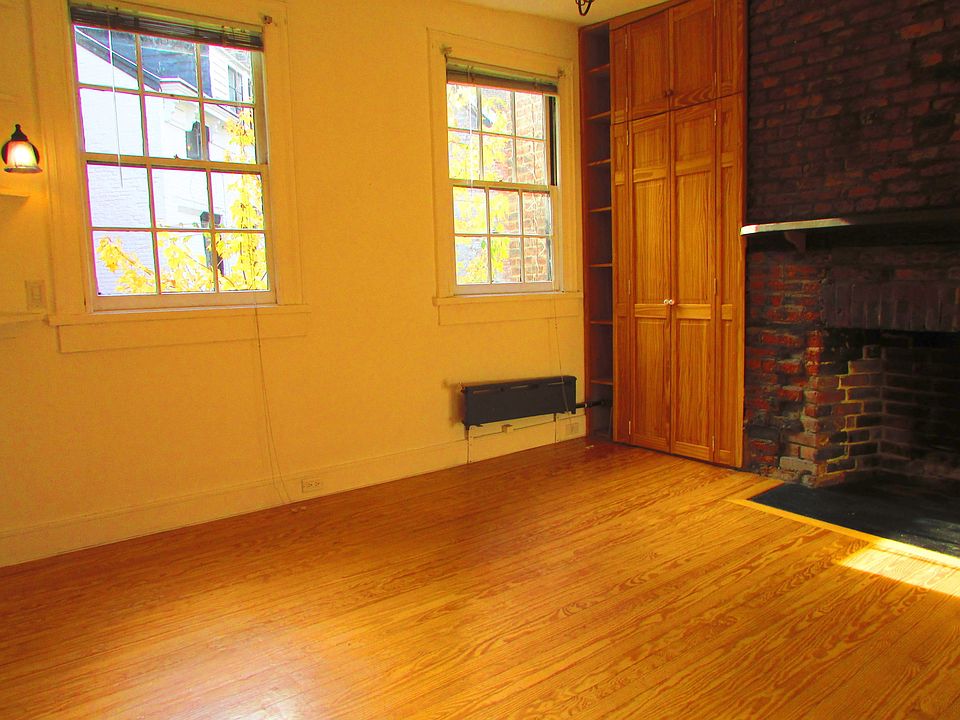 1st image of 18 Christopher St APT 15