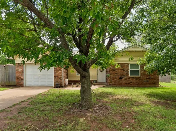 3108 Gwendolyn Ln, Edmond, OK 73034