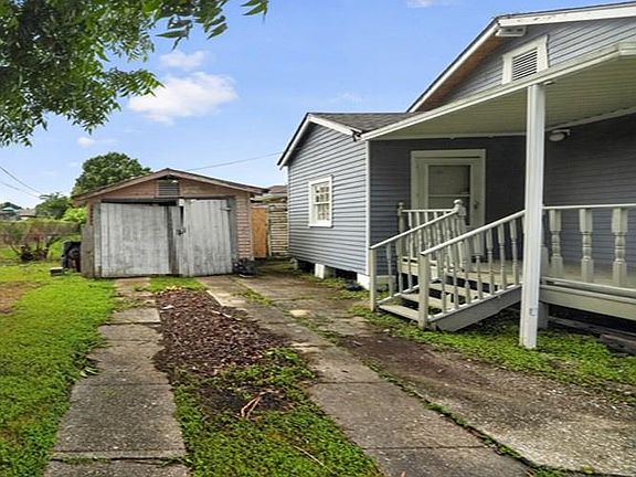 5th image of 1900 Evergreen Ave