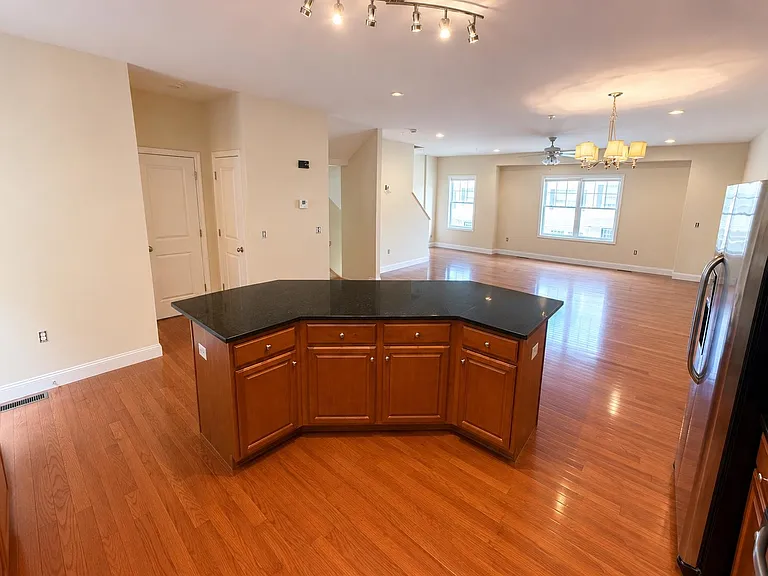 3 Sheffield Dr — Photo 4