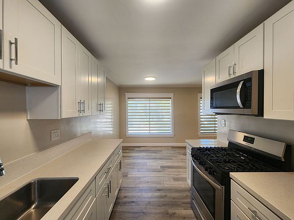 4th image of 7972 Norton Ave APT 5
