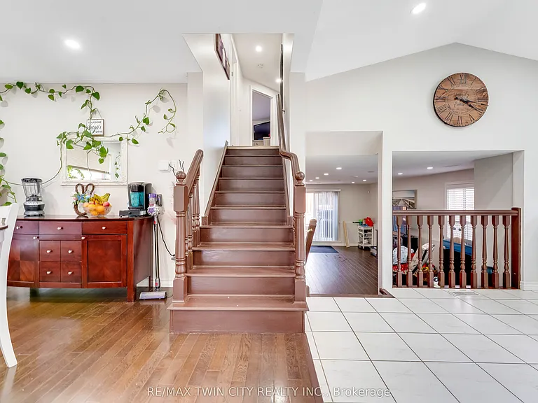 183 Bush Clover Cres — Photo 19