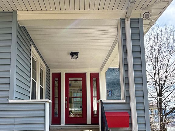 Great front porch.