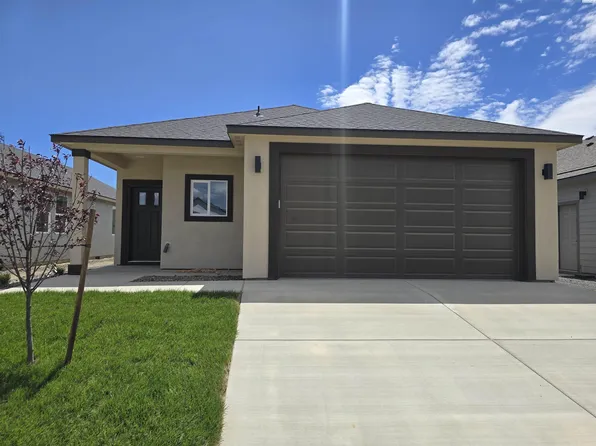 3593 Stardust St, Richland, WA 99352