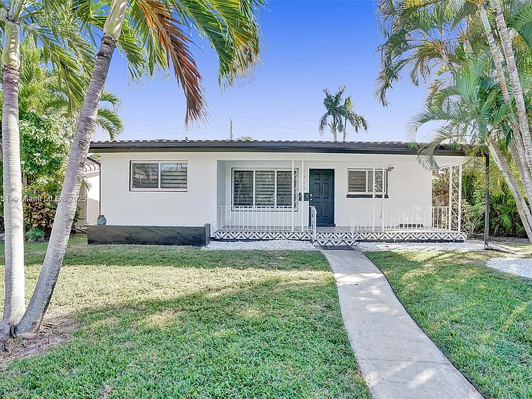 1230 Johnson St — Photo 38