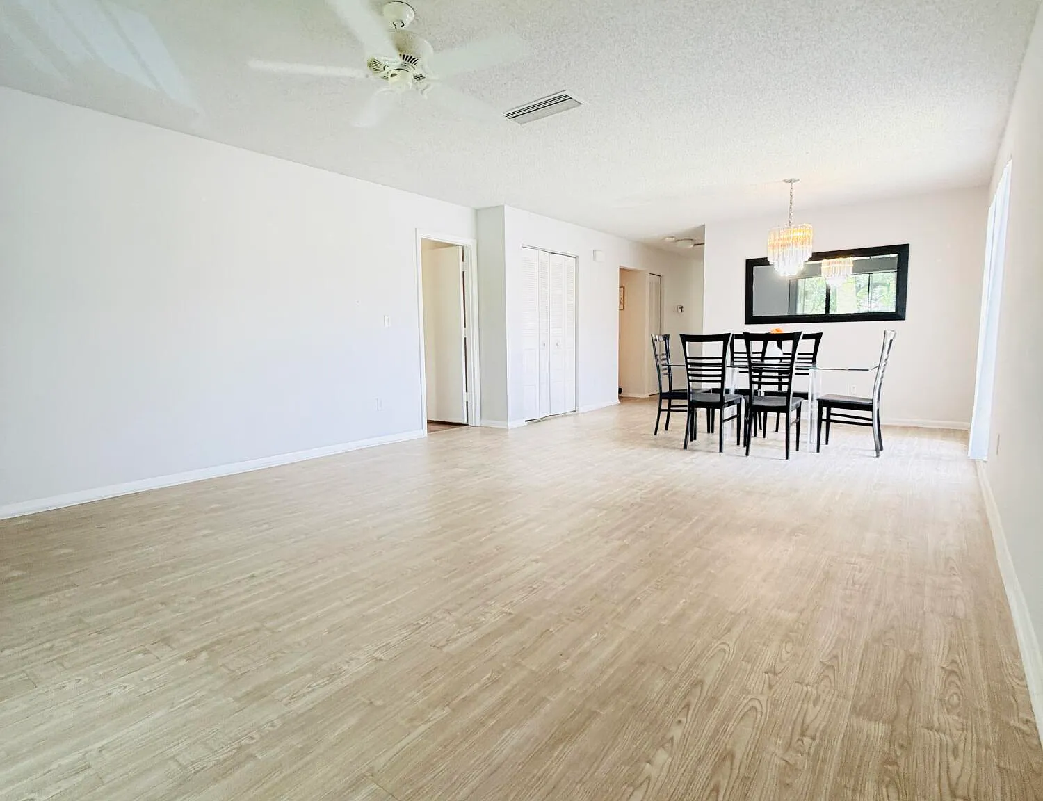 2 bed, 2.0 bath, 1216 sqft, $1,950 — Photo 3