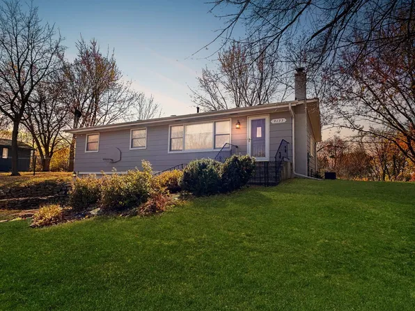 9133 Oakwood Rd, Saint Bonifacius, MN 55375