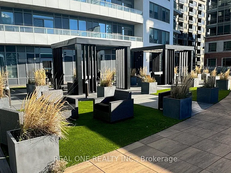 20 George St #2307 — Photo 35