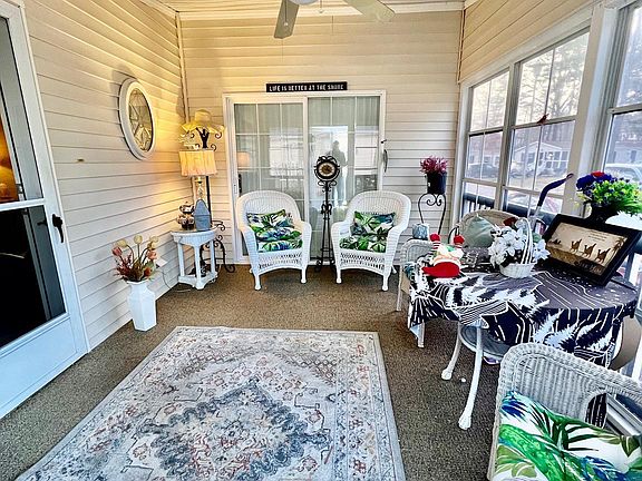 4th image of 33503 Lakeshore Cir #52289