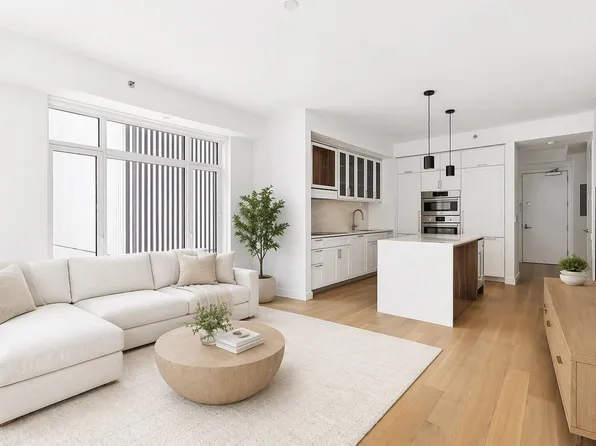 115 East 55th Street image 1 of 19