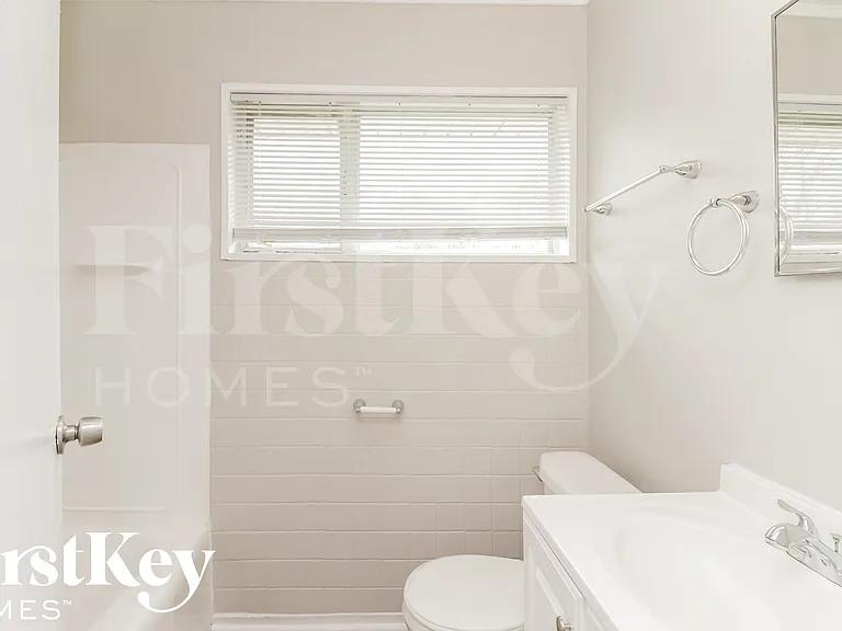 194 Monee Rd — Photo 12