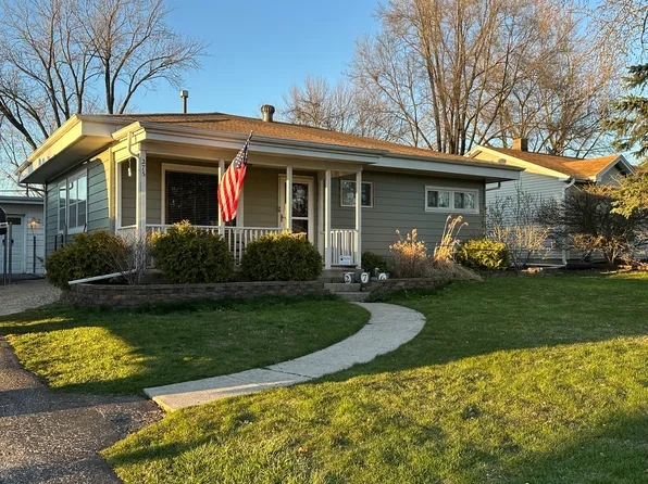 276 Panama Ave, Hampshire, IL 60140