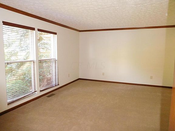 4th image of 6929 Blackhawk Ct