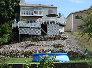 139 S 3rd St, Kalama, WA 98625
