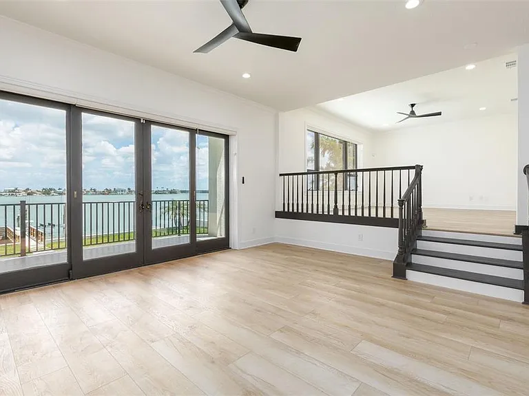 4 Paradise Ln — Photo 13