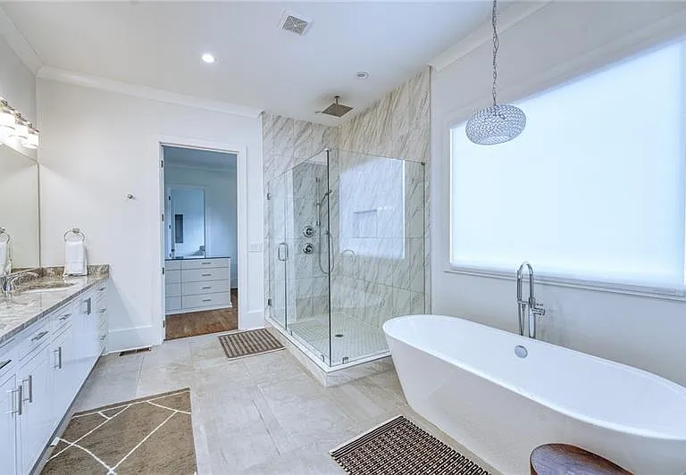 2975 Osborne Rd NE — Photo 16