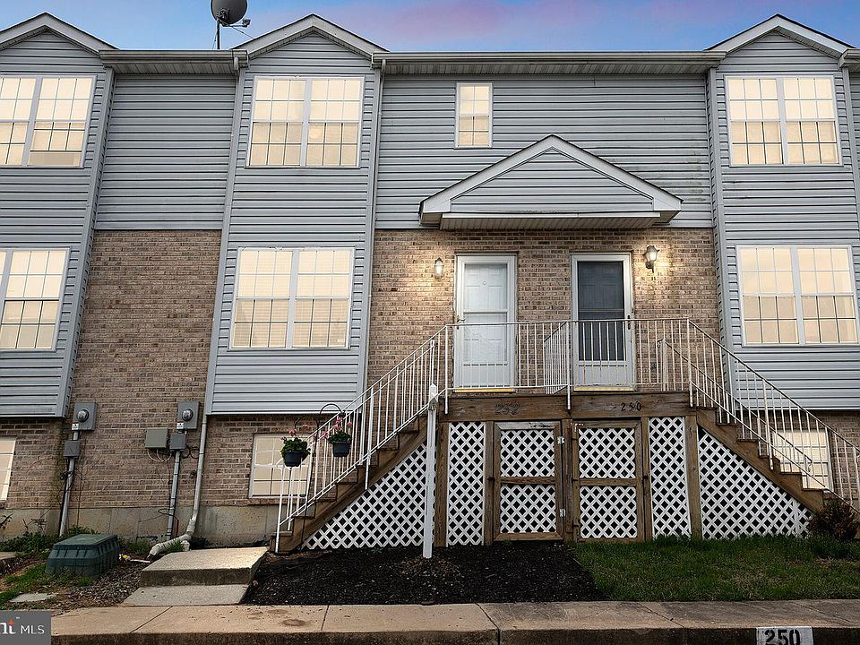 1st image of 252 Liborio Dr