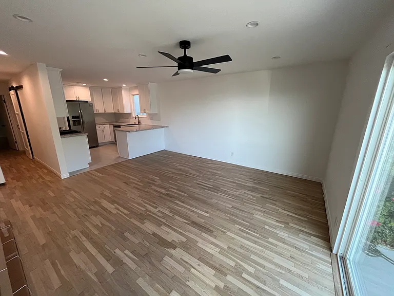 729 Longfellow Ave — Photo 4