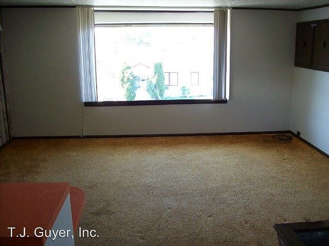 2nd image of 83 SW 10th St