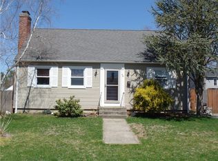48 Weaver St, Cranston, RI 02920