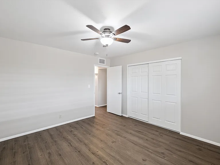 4819 E Cambridge Ave #1 — Photo 45